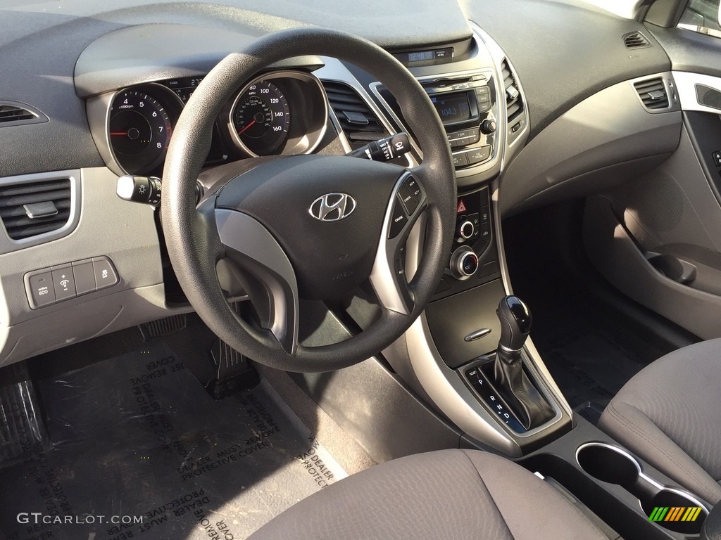 2016 Elantra Limited - White / Beige photo #10