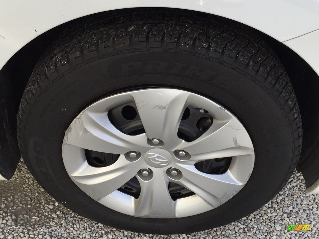 2016 Elantra Limited - White / Beige photo #25