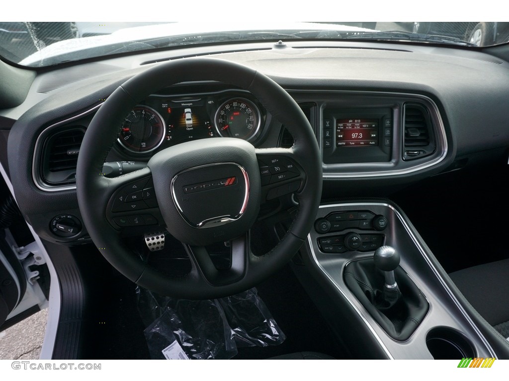 2017 Challenger R/T - White Knuckle / Black photo #8