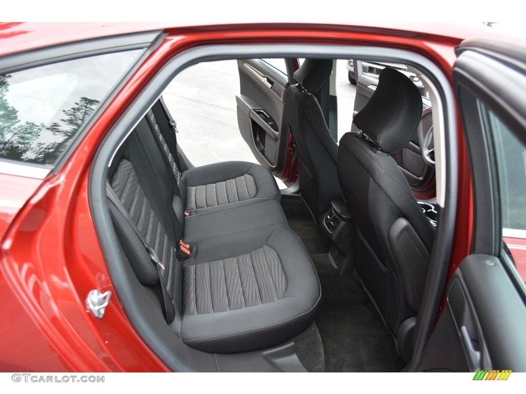 2016 Fusion SE - Ruby Red Metallic / Charcoal Black photo #17