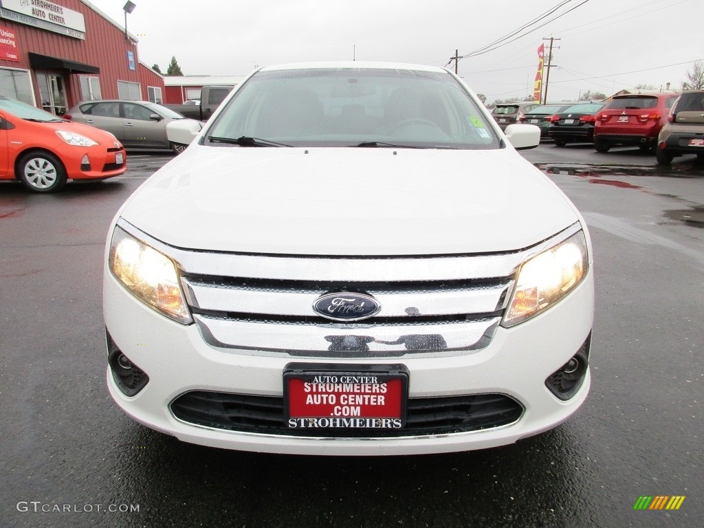 2010 Fusion SE - White Suede / Medium Light Stone photo #2