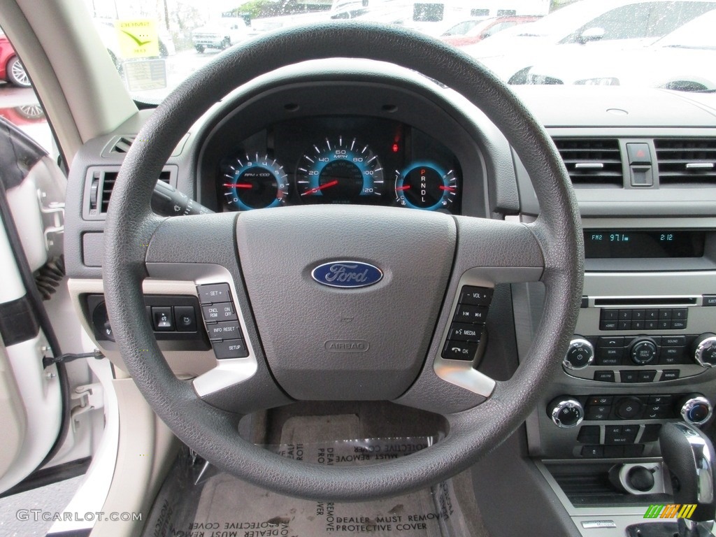 2010 Fusion SE - White Suede / Medium Light Stone photo #13