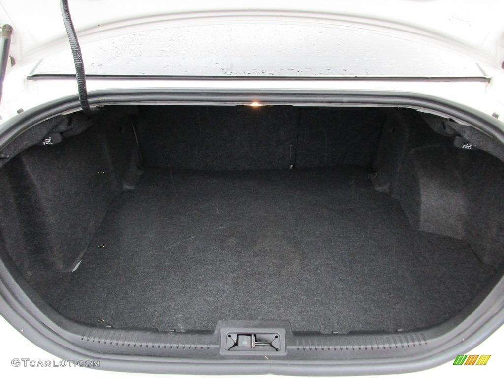 2010 Fusion SE - White Suede / Medium Light Stone photo #24