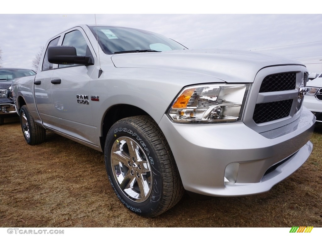 2017 1500 Express Quad Cab - Bright Silver Metallic / Black/Diesel Gray photo #4