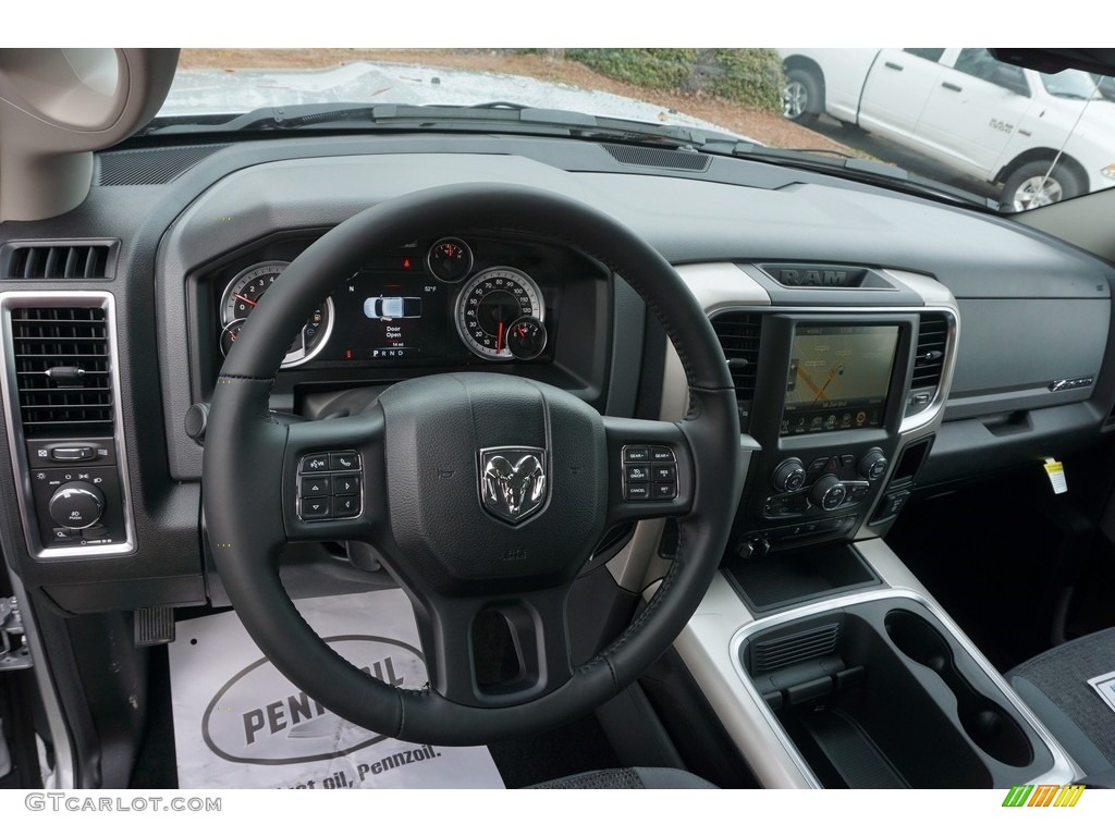 2017 1500 Big Horn Crew Cab - Bright Silver Metallic / Black/Diesel Gray photo #7