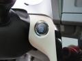 Blizzard White Pearl - Sienna XLE Photo No. 31