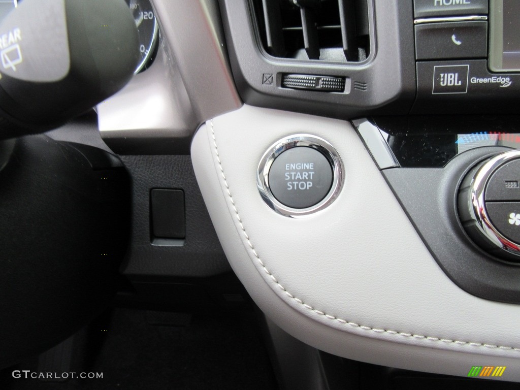 2017 Toyota RAV4 Limited Controls Photo #117571328