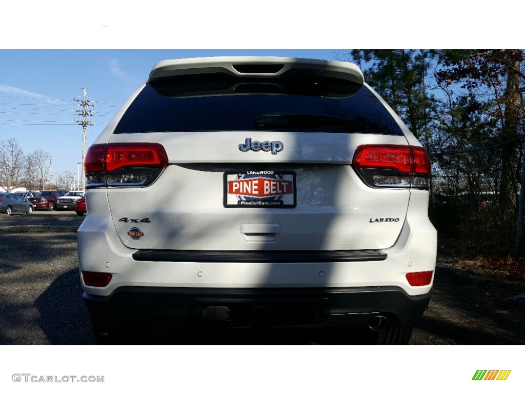 2017 Grand Cherokee Laredo 4x4 - Bright White / Black photo #5