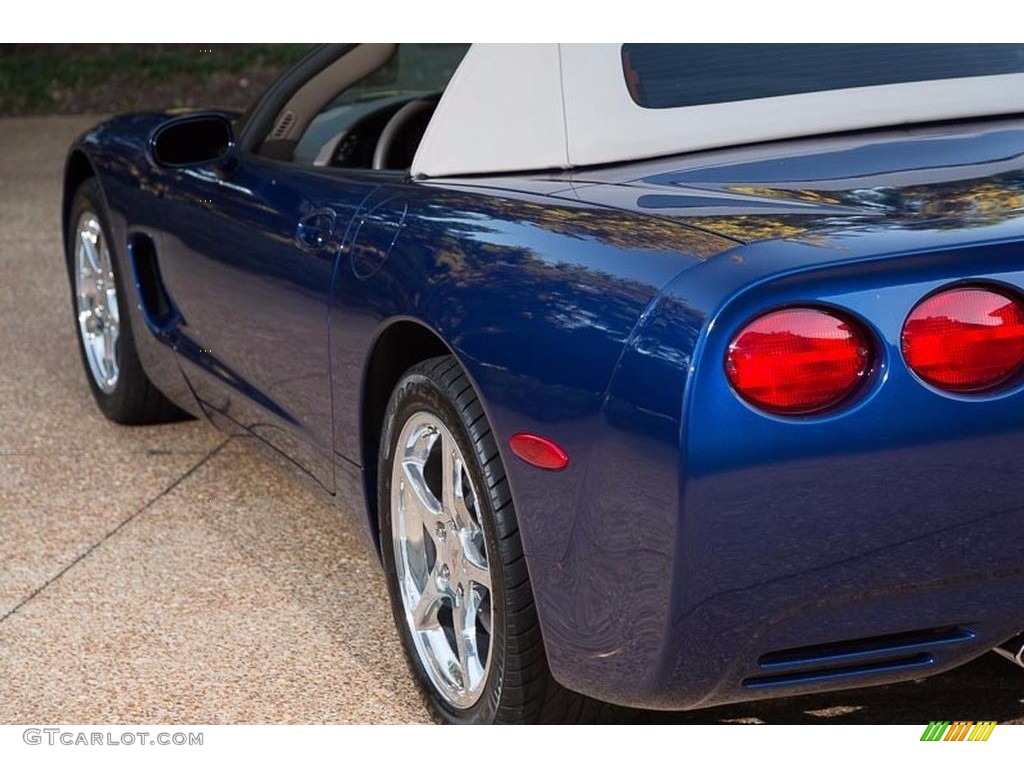 2004 Corvette Convertible - LeMans Blue Metallic / Shale photo #17
