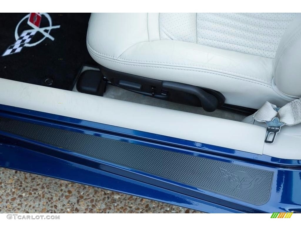 2004 Corvette Convertible - LeMans Blue Metallic / Shale photo #40
