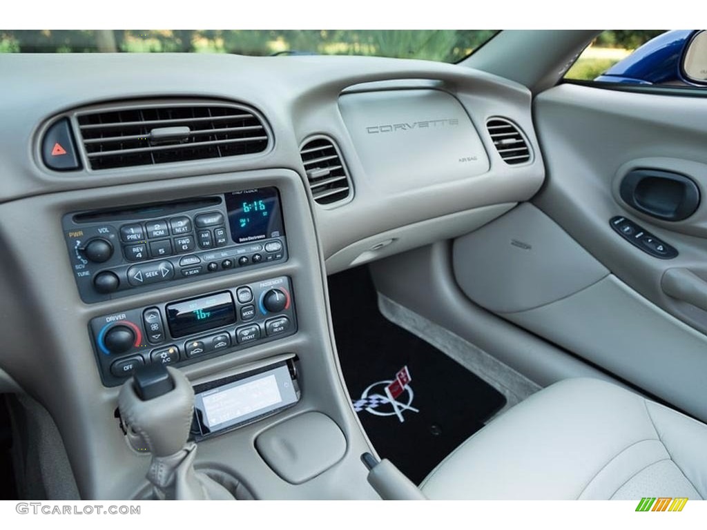 2004 Corvette Convertible - LeMans Blue Metallic / Shale photo #43