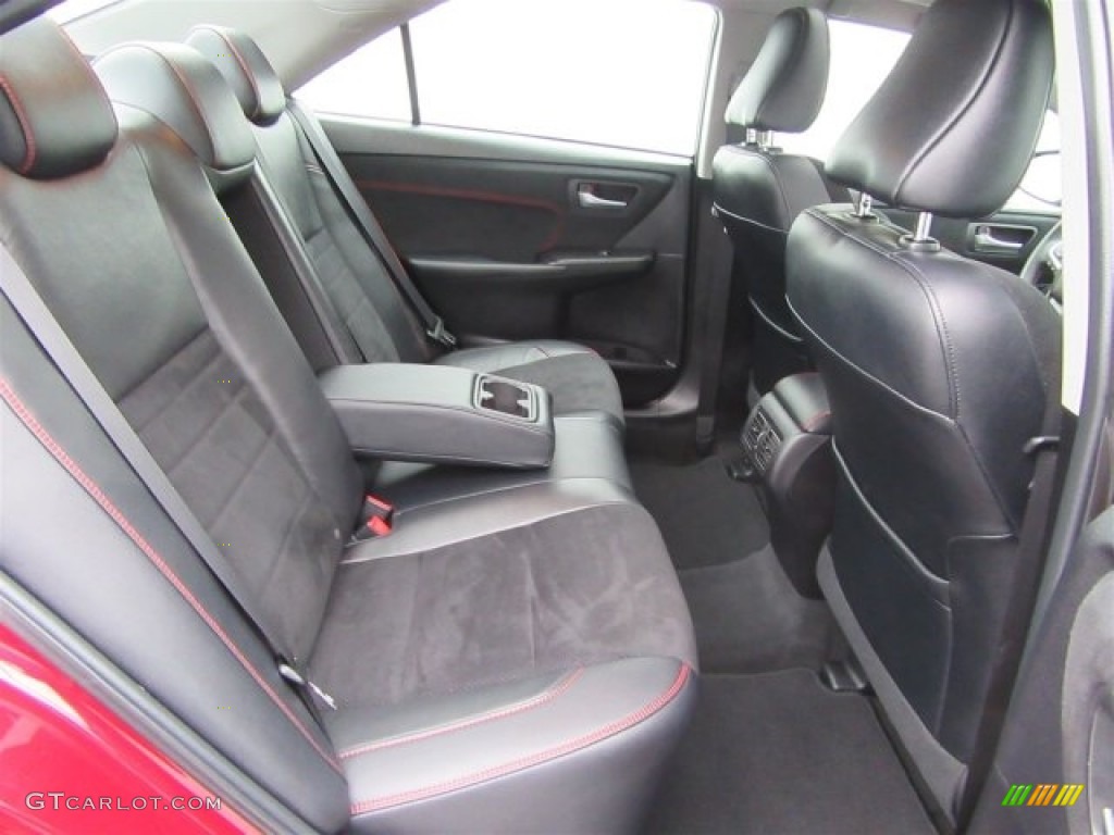 2015 Camry XSE - Ruby Flare Pearl / Black photo #35