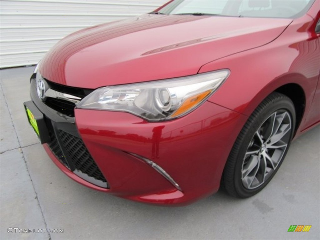 2015 Camry XSE - Ruby Flare Pearl / Black photo #50