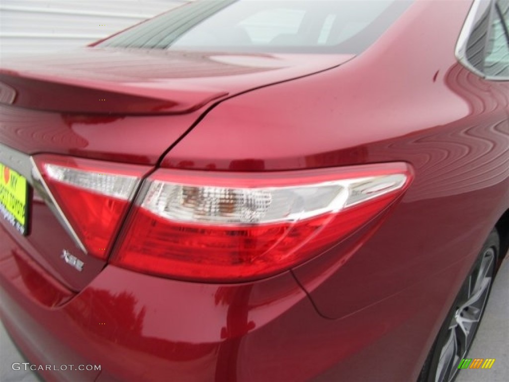 2015 Camry XSE - Ruby Flare Pearl / Black photo #51