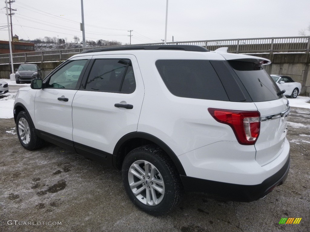 2017 Explorer 4WD - Oxford White / Medium Light Camel photo #4