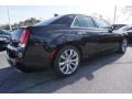 Gloss Black - 300 C Photo No. 3