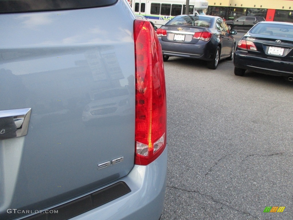 2014 SRX Luxury AWD - Glacier Blue Metallic / Ebony/Ebony photo #31