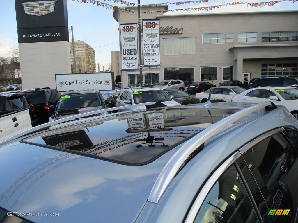 2014 SRX Luxury AWD - Glacier Blue Metallic / Ebony/Ebony photo #32