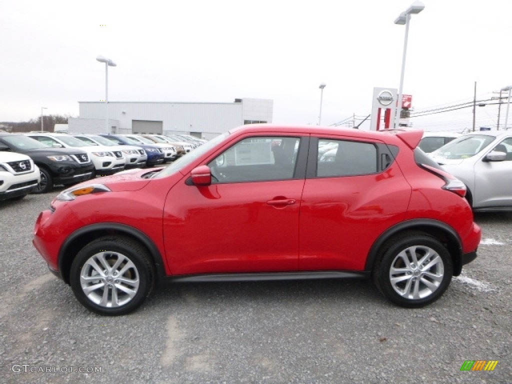 2017 Juke S AWD - Red Alert / Black/Silver photo #10