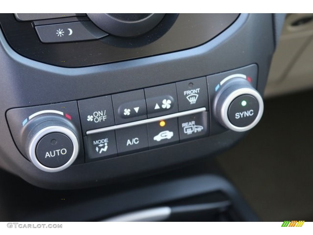 2017 Acura RDX Standard RDX Model Controls Photo #117603360