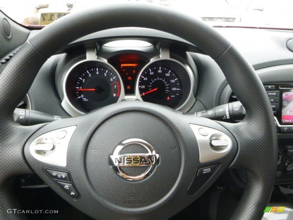 2017 Juke S AWD - Red Alert / Black/Silver photo #18