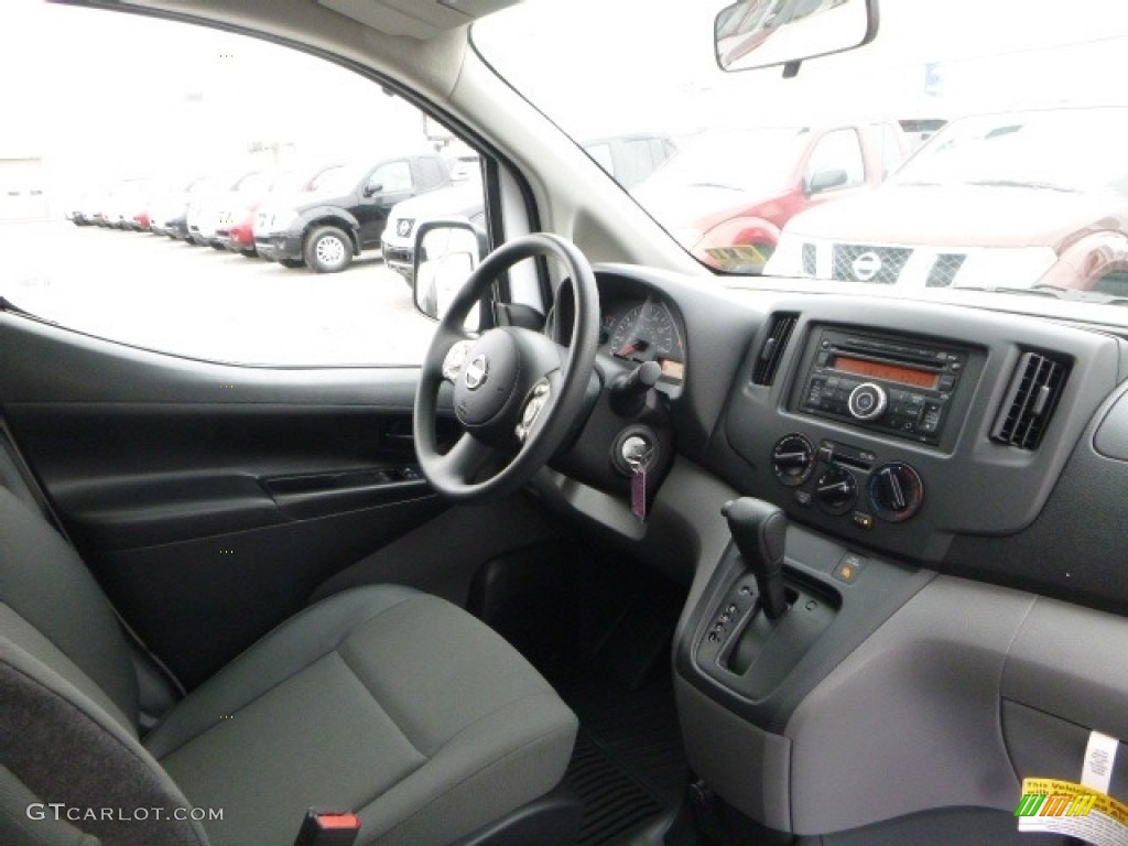 Gray Interior 2017 Nissan NV200 S Photo #117603546