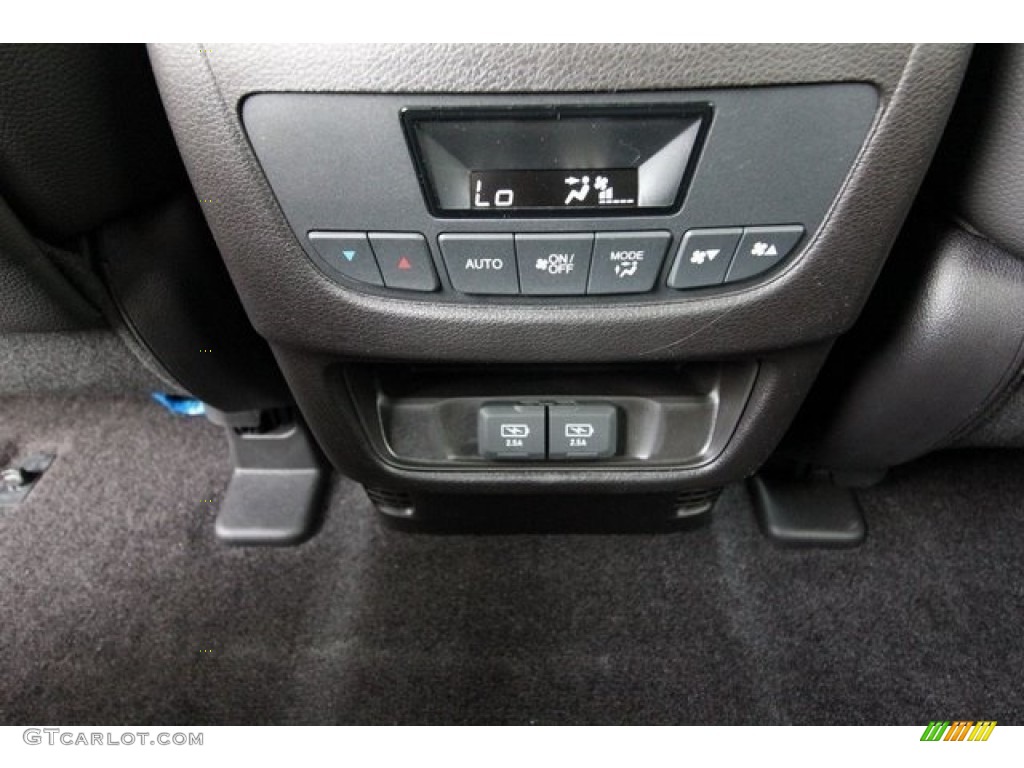 2017 Acura MDX SH-AWD Controls Photo #117604125