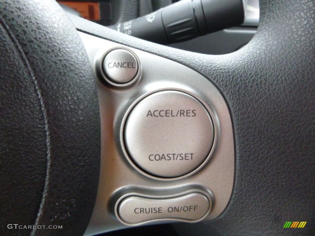 2017 Nissan NV200 SV Controls Photo #117604758