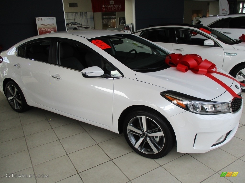 Snow White Pearl Kia Forte