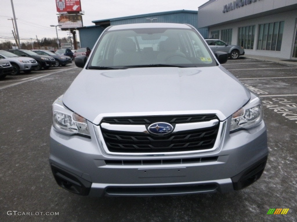 2017 Forester 2.5i - Ice Silver Metallic / Gray photo #12