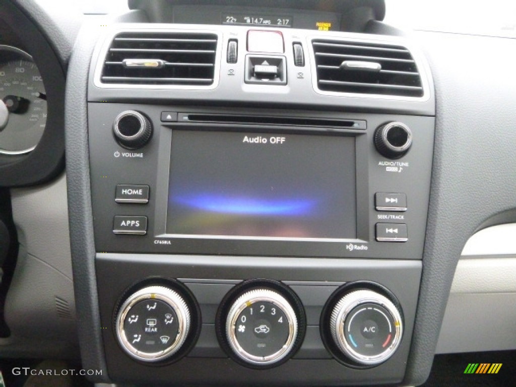2017 Forester 2.5i - Ice Silver Metallic / Gray photo #16