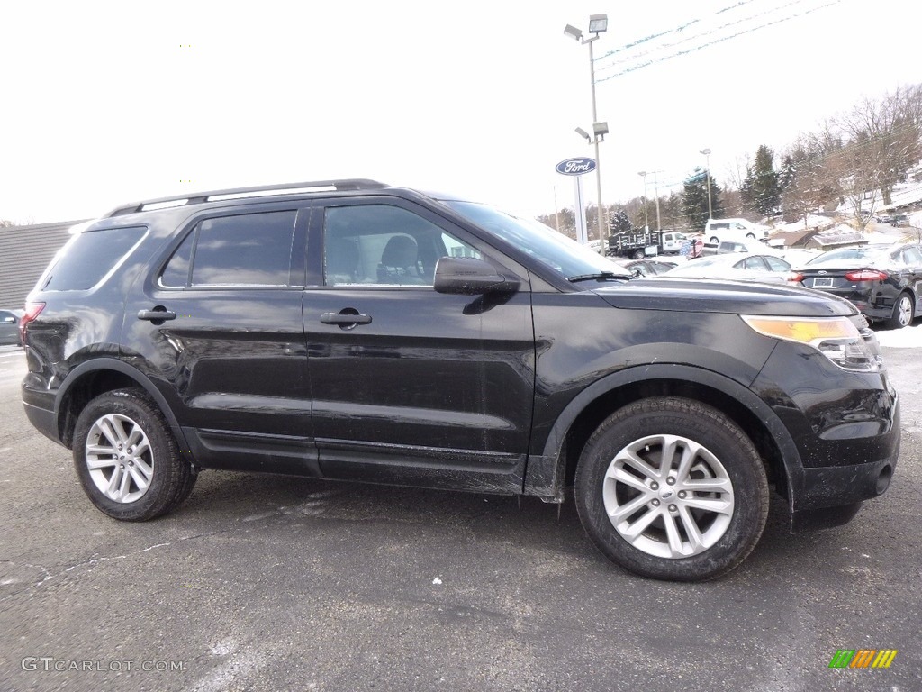 2015 Explorer 4WD - Tuxedo Black / Medium Light Stone photo #1