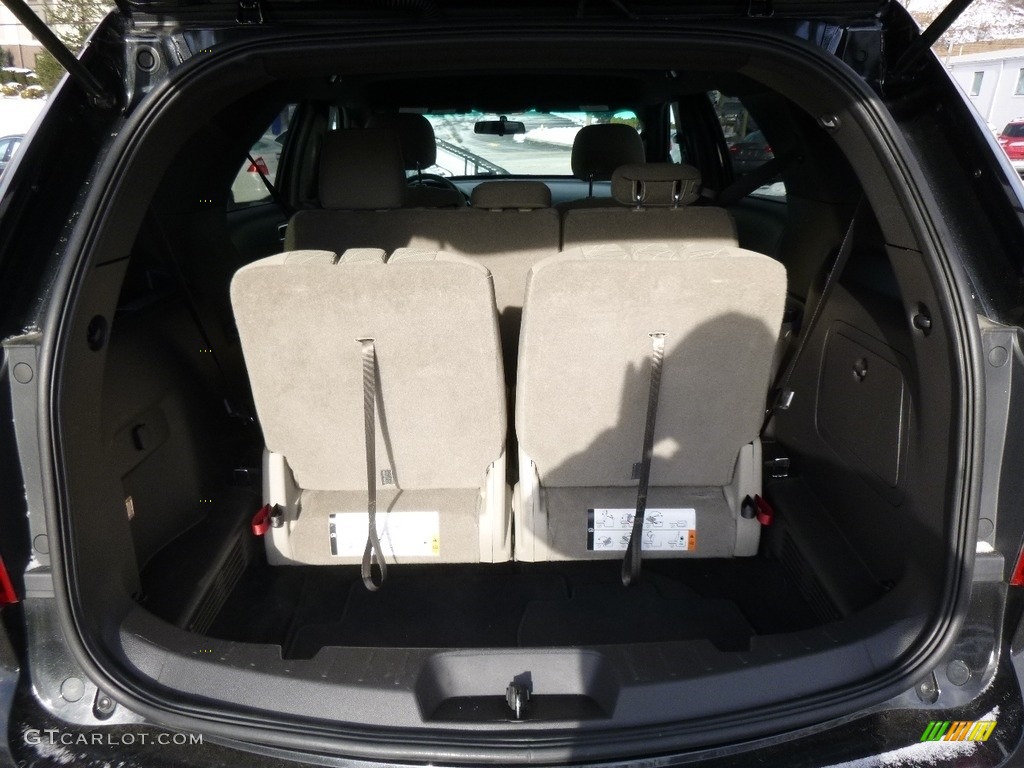 2015 Explorer 4WD - Tuxedo Black / Medium Light Stone photo #3