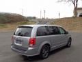 Billet Metallic - Grand Caravan SE Plus Photo No. 6