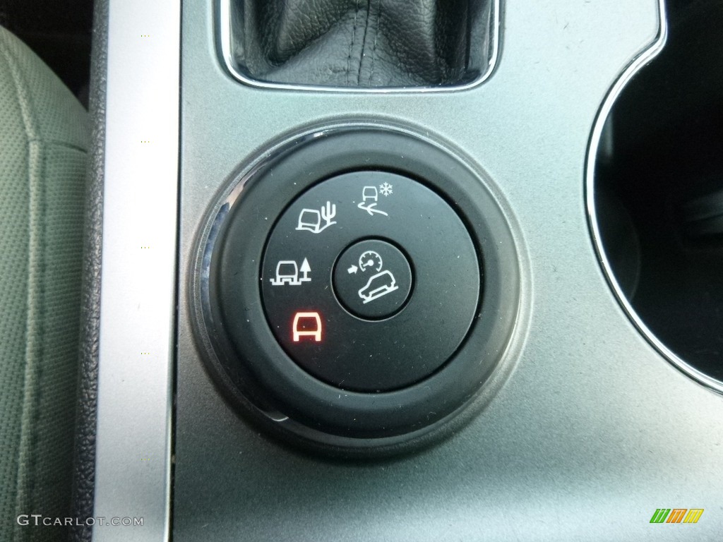 2015 Explorer 4WD - Tuxedo Black / Medium Light Stone photo #13