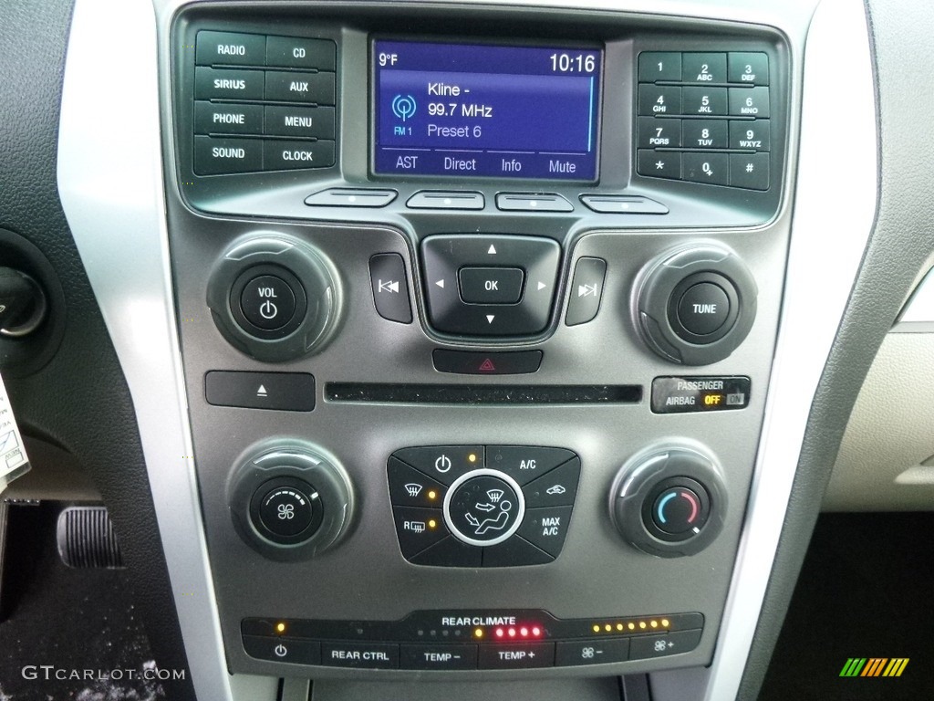 2015 Explorer 4WD - Tuxedo Black / Medium Light Stone photo #14