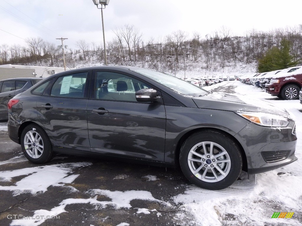 2017 Magnetic Ford Focus Se Sedan 117593073 Gtcarlot Com