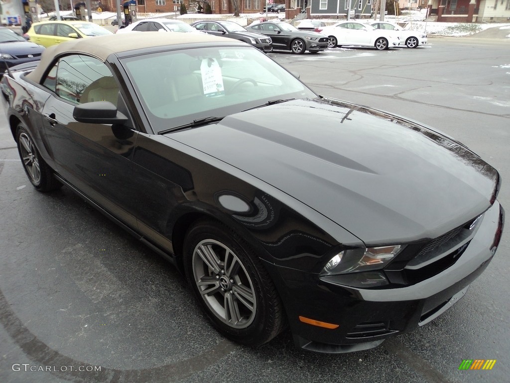 2010 Ford Mustang V6 Convertible Exterior Photos