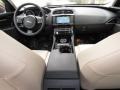 Latte 2017 Jaguar XE 25t Premium Dashboard