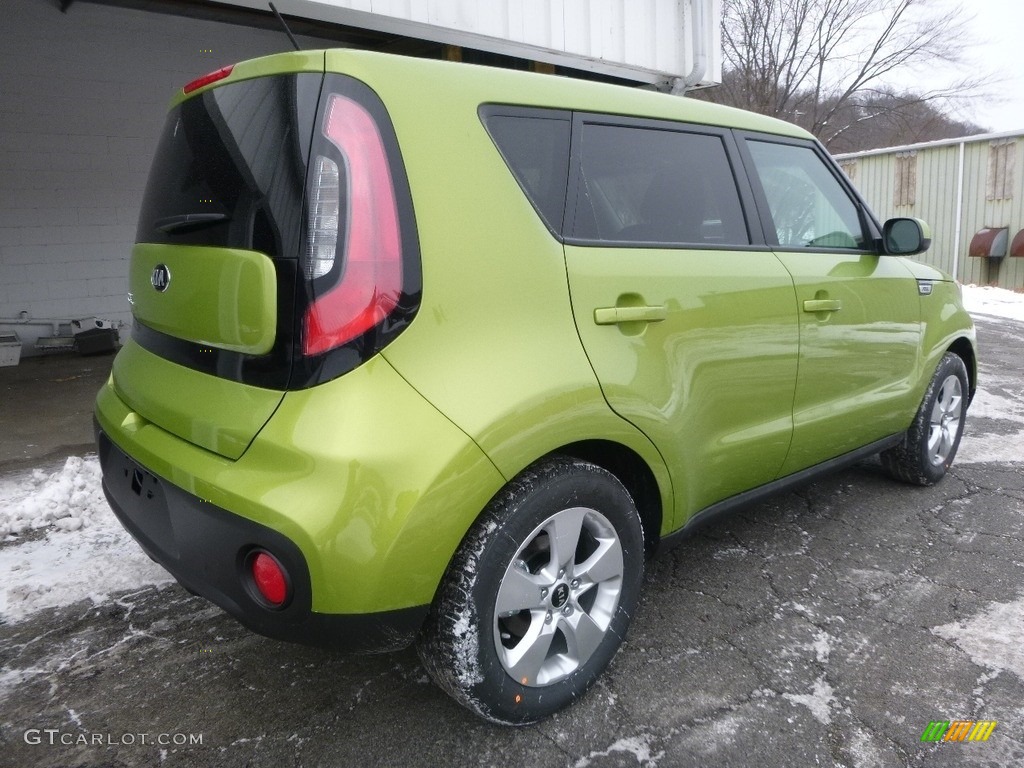 Alien 2 2017 Kia Soul Standard Soul Model Exterior Photo #117615543