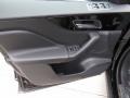 Ultimate Black - F-PACE 20d AWD Premium Photo No. 18