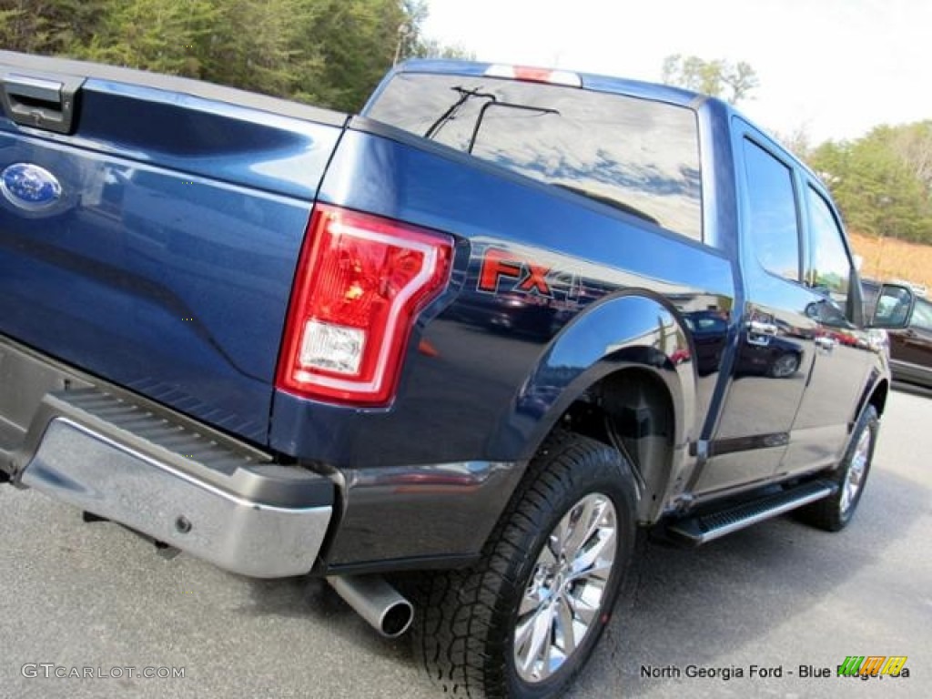 2017 F150 XLT SuperCrew 4x4 - Blue Jeans / Earth Gray photo #36