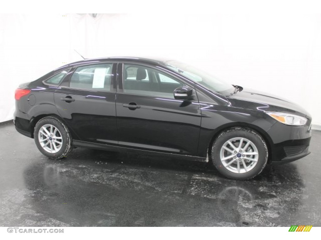 2017 Focus SE Sedan - Shadow Black / Charcoal Black photo #1