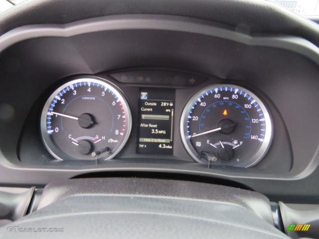 2017 Toyota Highlander LE Gauges Photo #117631652