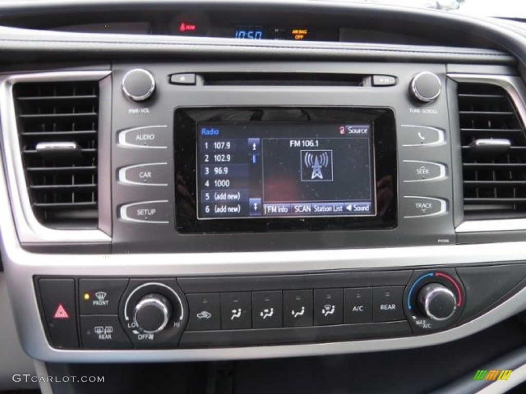 2017 Toyota Highlander LE Controls Photo #117631790