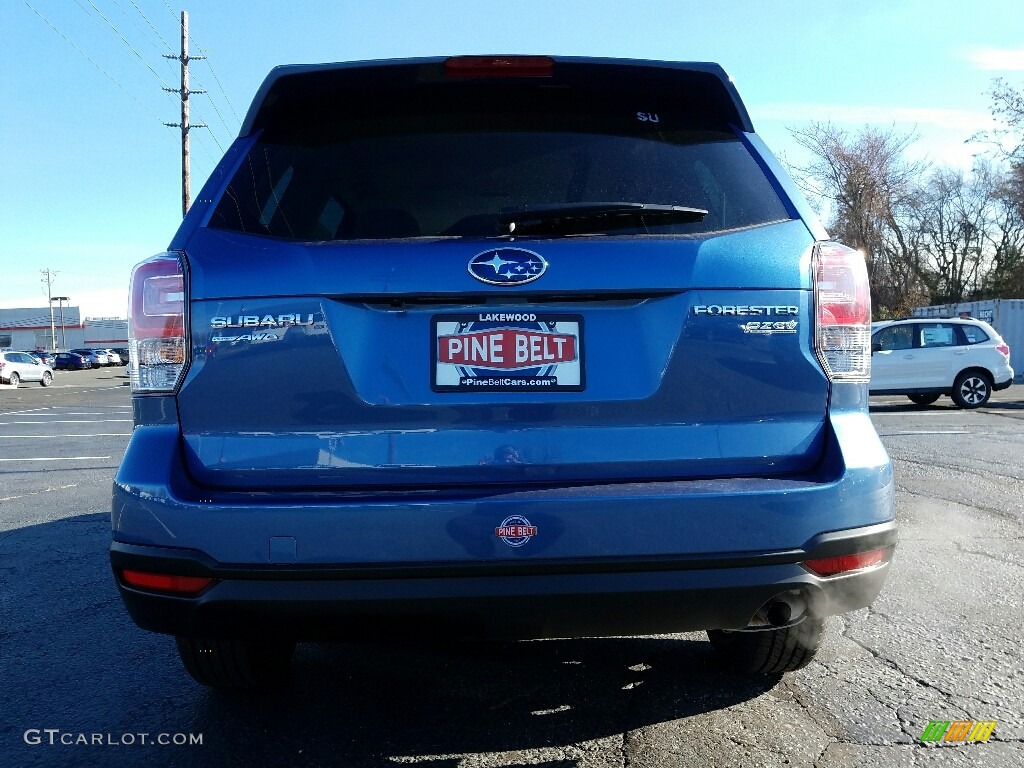 2017 Forester 2.5i Premium - Quartz Blue Pearl / Gray photo #5