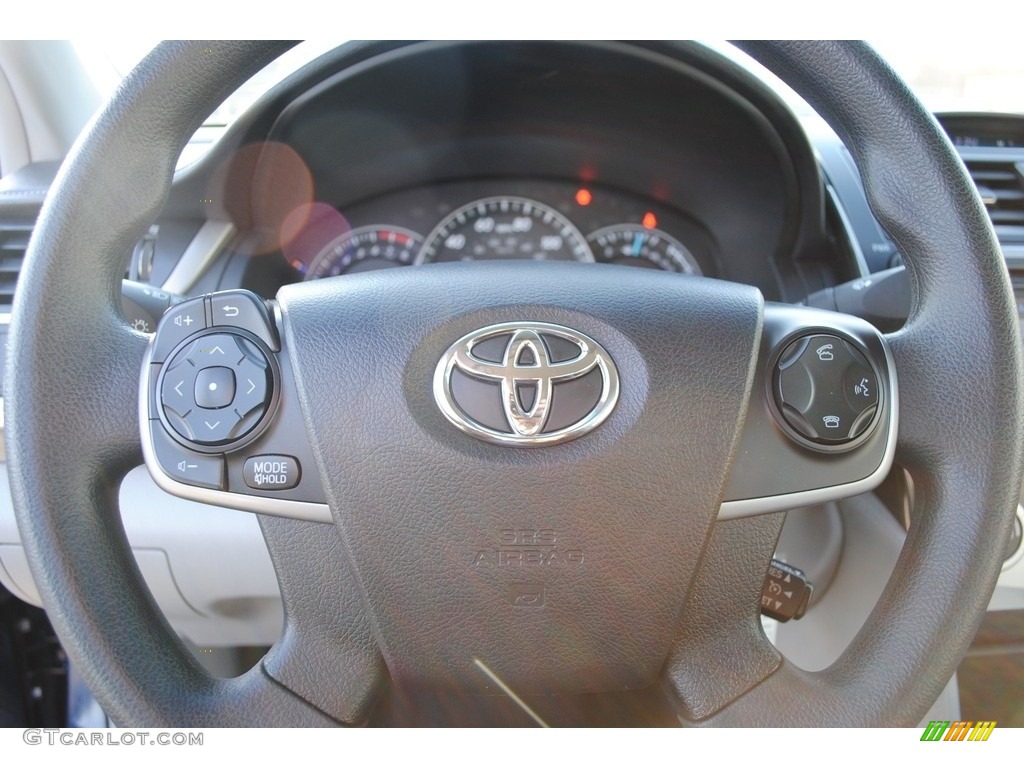 2014 Camry LE - Parisian Night Pearl / Ash photo #13