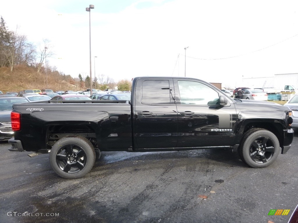 2017 Silverado 1500 Custom Double Cab 4x4 - Black / Dark Ash/Jet Black photo #4