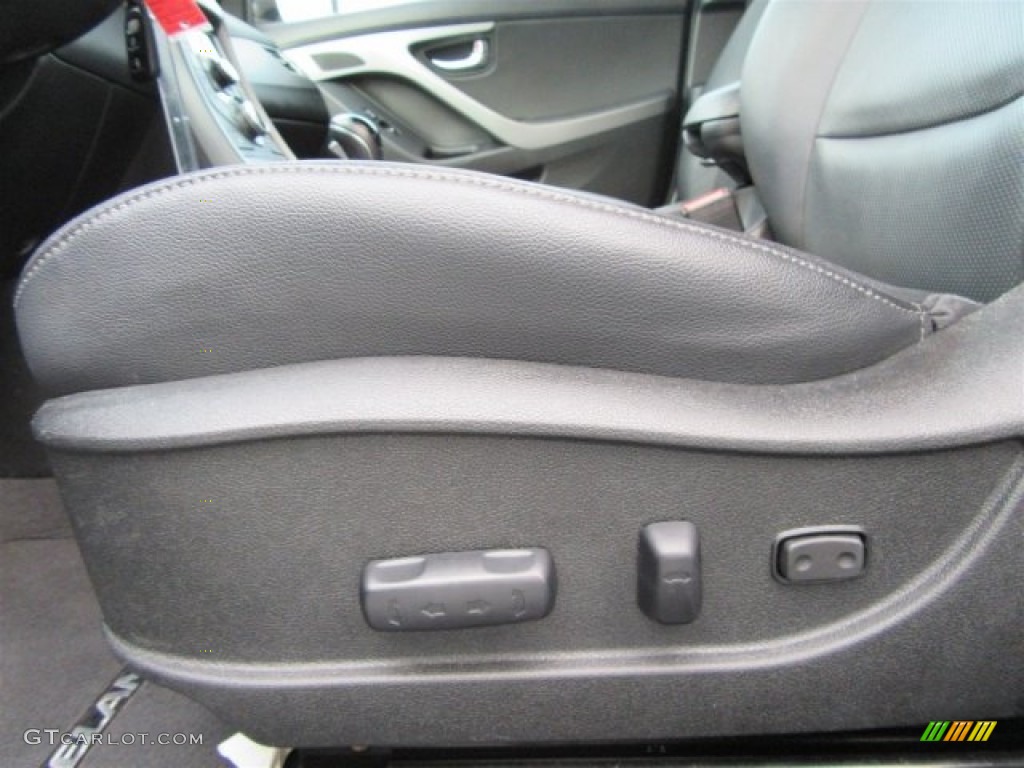 2014 Elantra Limited Sedan - Black / Black photo #17