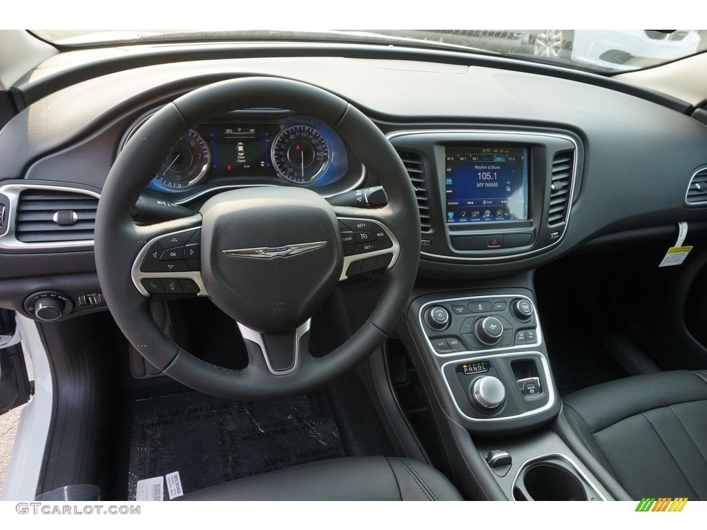 Black Interior 2017 Chrysler 200 Limited Photo #117640899